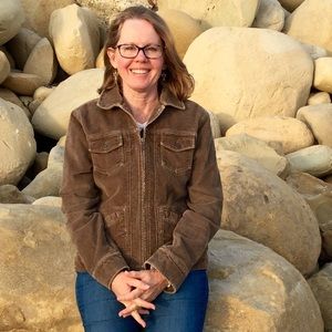 Meet your Posher, Deborah